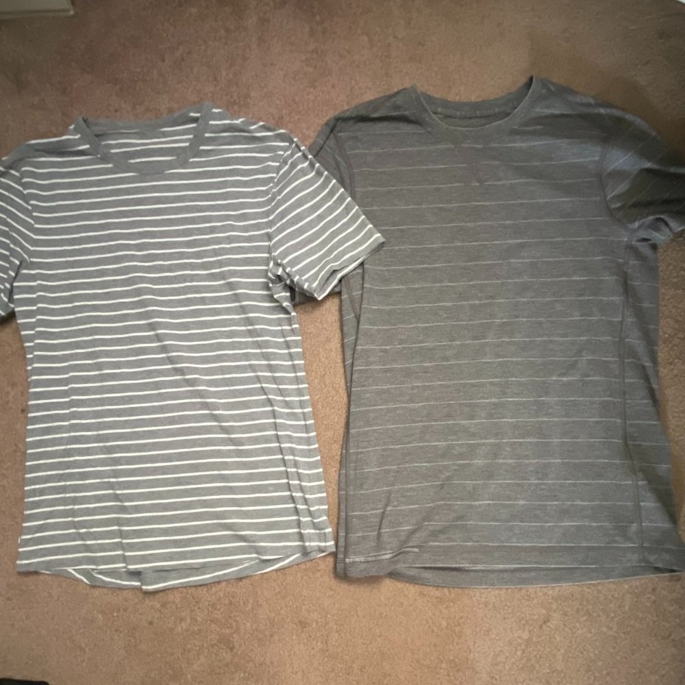 Lululemon Men 5 year Basic Tee Lot of 2 Size Small